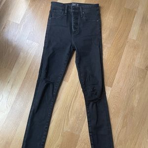 NWT Abercrombie - distressed jeans